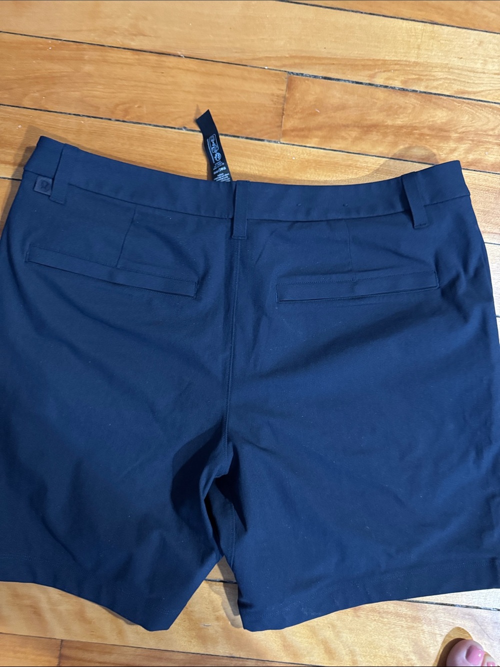 lululemon ABC Classic-fit short 7” navy - Picture 4 of 5